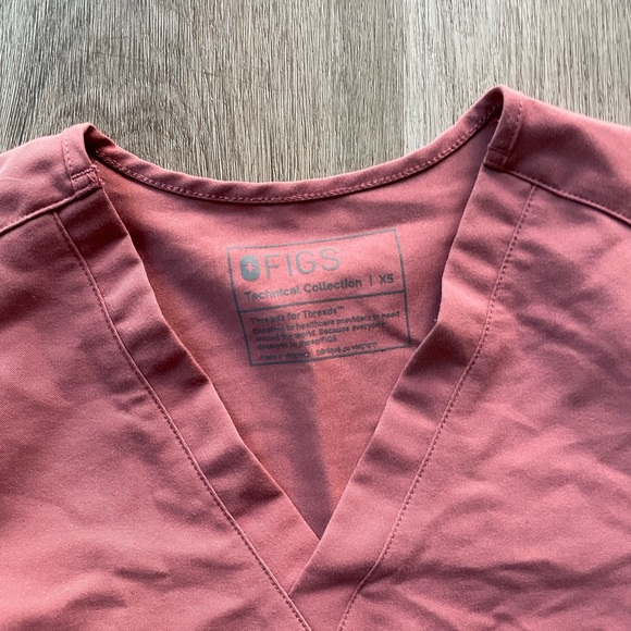 figs mauve pink high waist zamora jogger XXS TALL + Catarina Top XS scrub set - Picture 5 of 8